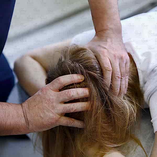Массаж волосистой части головы Массаж волосистой части головы
